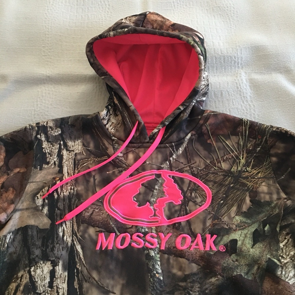 Mossy Oak Camo Performance Hoodie Size M Sweatshirt Hot Pink Embroidered Logo